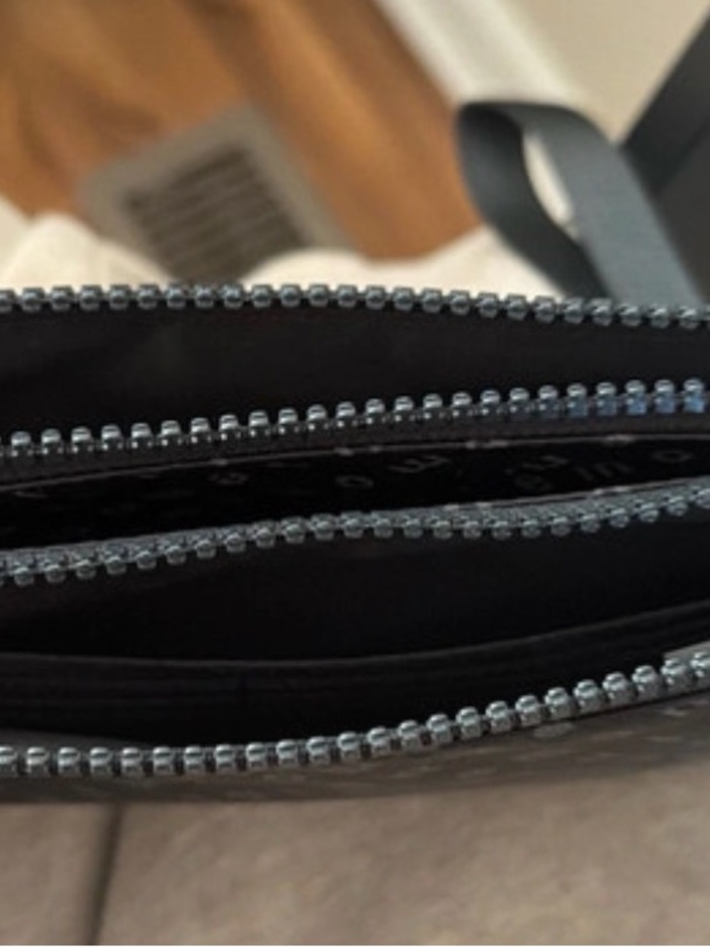 lululemon athletica Black Logo-Print Wristlet Pouch - Picture 4 of 4